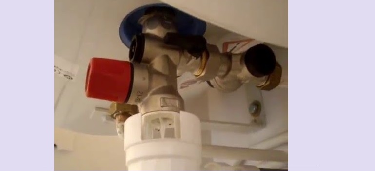 Manutenção de termoacumulador - válvula de segurança